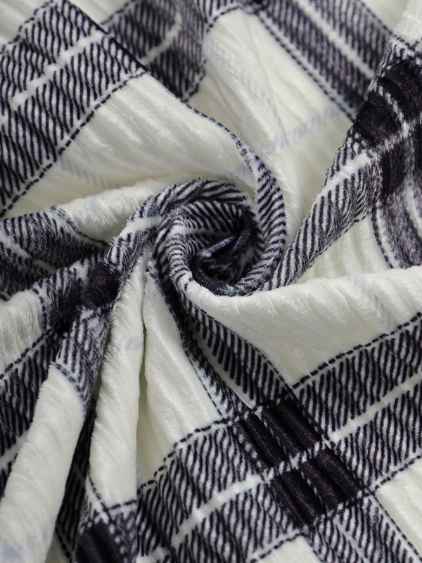 Men's long-sleeve shirt with pleats, plaid fleece fabric for a comfortable and stylish look