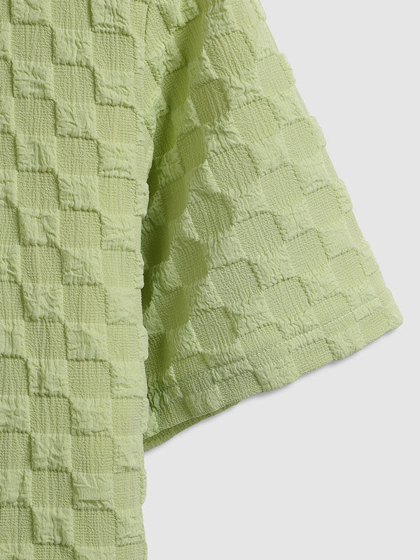 Men's Short Sleeve Casual Shirt with Seersucker Texture and Solid Color Plaid Design