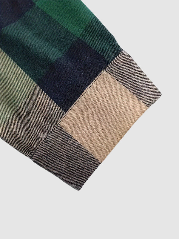 Men's classic plaid brushed shirt with collar and double pocket