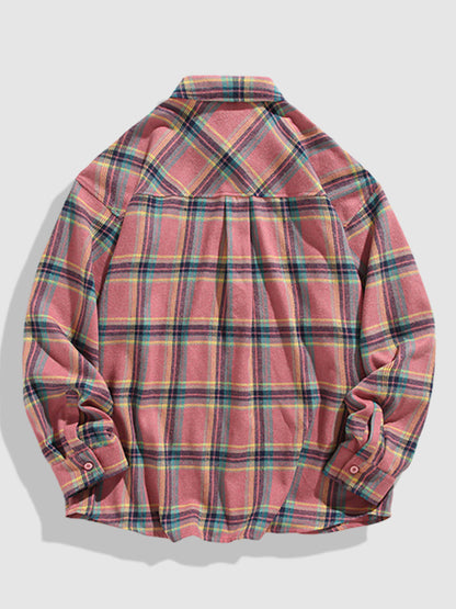 Casual men's plaid shirt with pocket and buttoned long sleeves