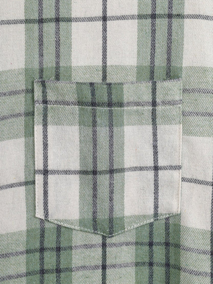 Casual men's plaid wool-blend shirt, trendy slim fit