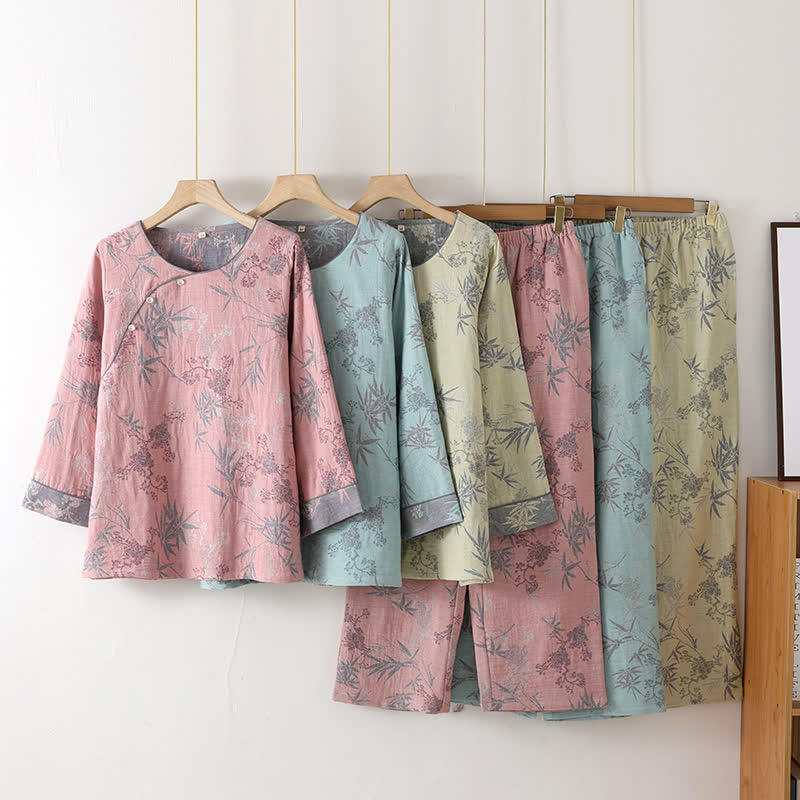 100% Cotton Women's Pajama Set with Round Neck and Bamboo Comfort