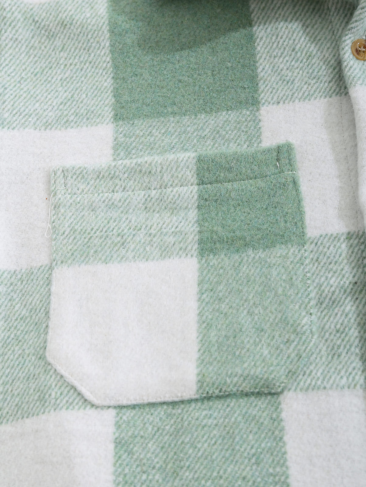 Men's timeless plaid wool blend long-sleeve button-down shirt jacket for versatile style