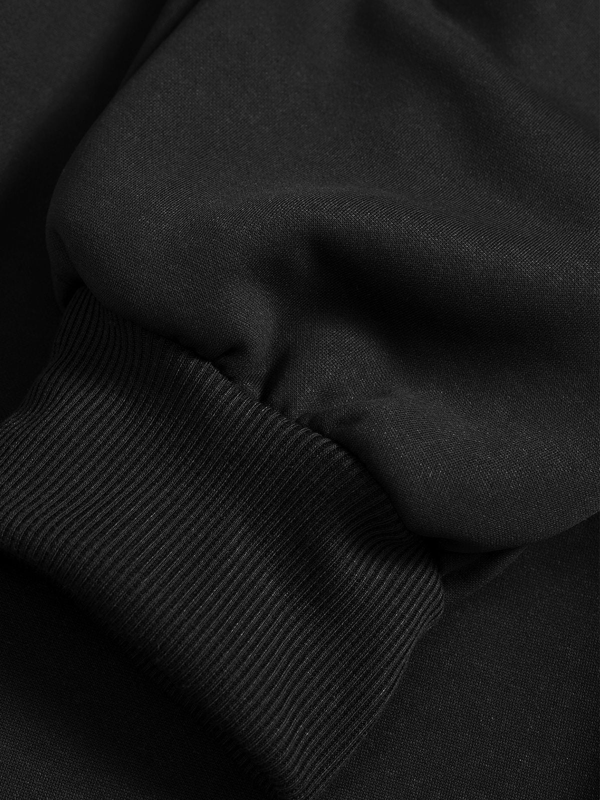 Casual men's plaid sweatshirt and fleece pants set