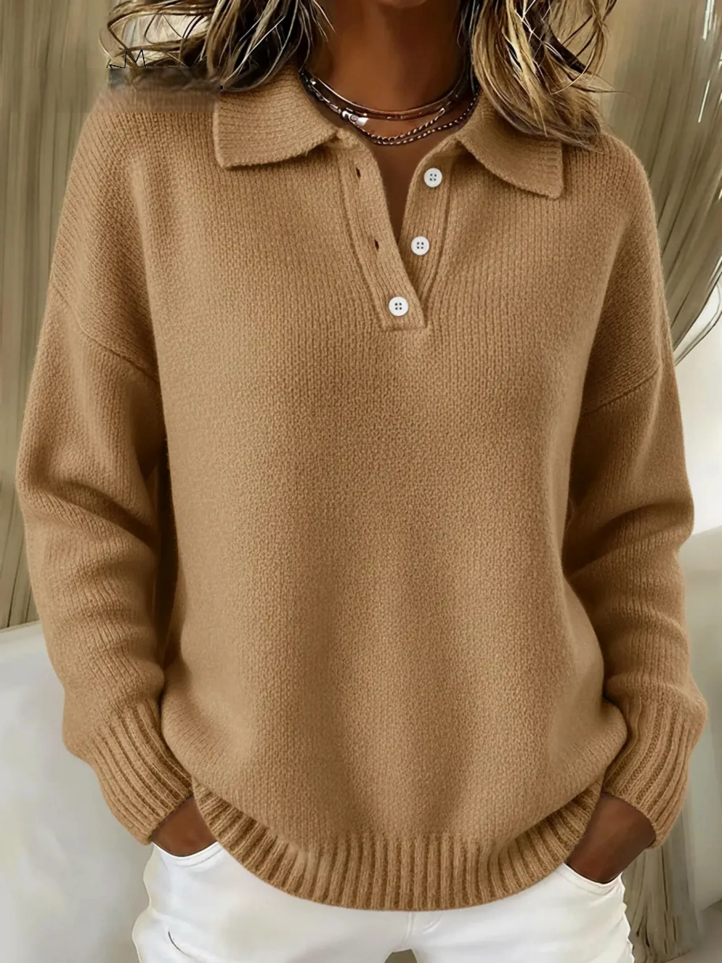 Women's Classic solid-colour turtleneck sweater with button closure