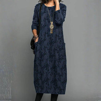 Avero | Warm Winter Dress with Elegant Cut