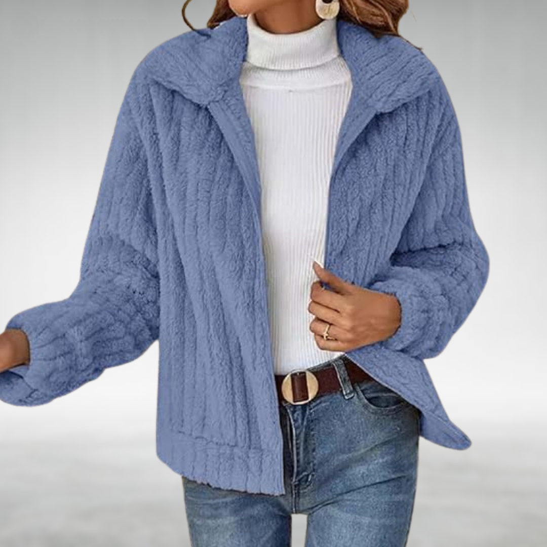 FREYA | COSY JACKET WITH RELAXED FIT AND ELEGANT TUMMY COVERAGE