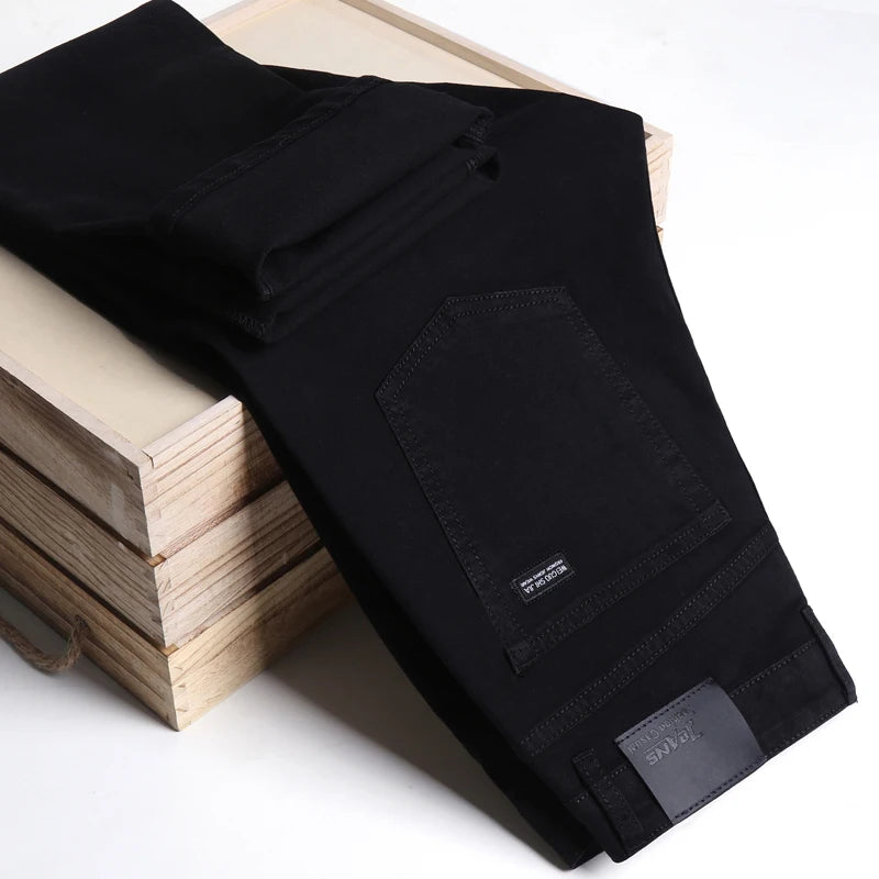 Pure Black Comfort Jeans